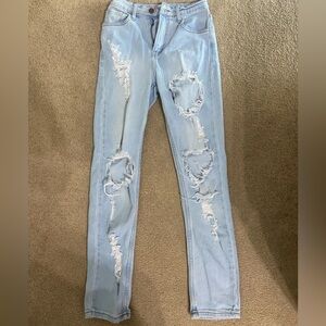 Vibe & Rant Light Wash Ripped Jeans Size:1 (25W)